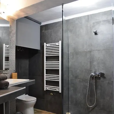 B In Panorama Салоники